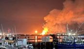 Blaze hits one of Australia's two oil refineries -   VIDEO 