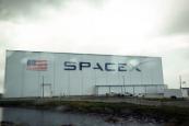 SpaceX courts Wall Street ahead of potential record IPO