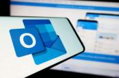 Microsoft Outlook down: Users report login issues