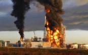 Fire breaks out at Russia's NORSI oil refinery after drone attack - PHOTO