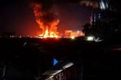Fire destroys 200 homes, displaces hundreds in Malaysia - PHOTO 