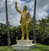 Don Colossus: $300,000 golden statue installed at Trump’s Doral golf course