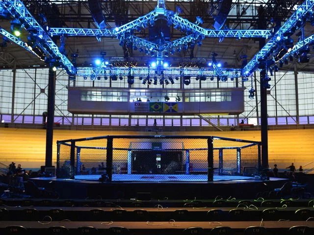 Pros react to Gilbert Burns retiring after knockout loss to Mike Malott at UFC Winnipeg -  VIDEO 