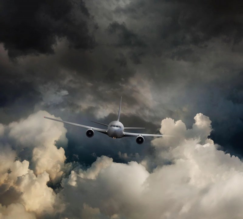 SkyWest horror at 39,000 feet: Violent turbulence leaves passengers injured -   PHOTO 