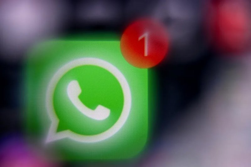 WhatsApp warns hundreds of users over fake app spyware threat 