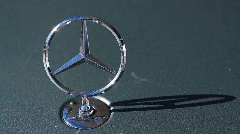 Mercedes-Benz hints at defence future as Europe boosts military industry