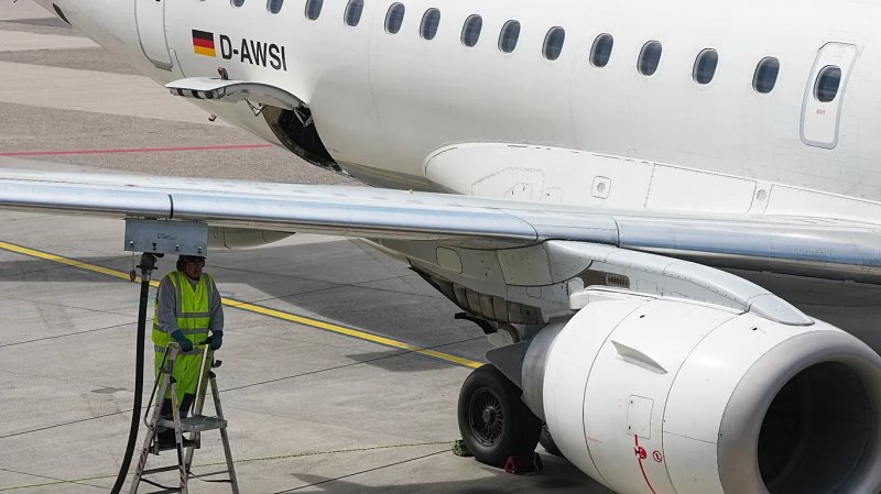 EU warns aviation sector over fuel risks amid Iran war disruptions