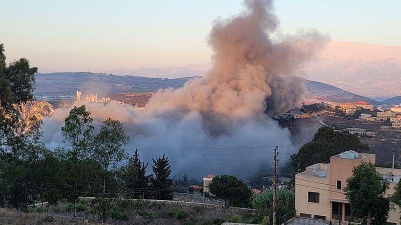 At least 2 killed in fresh Israeli airstrike on southern Lebanon