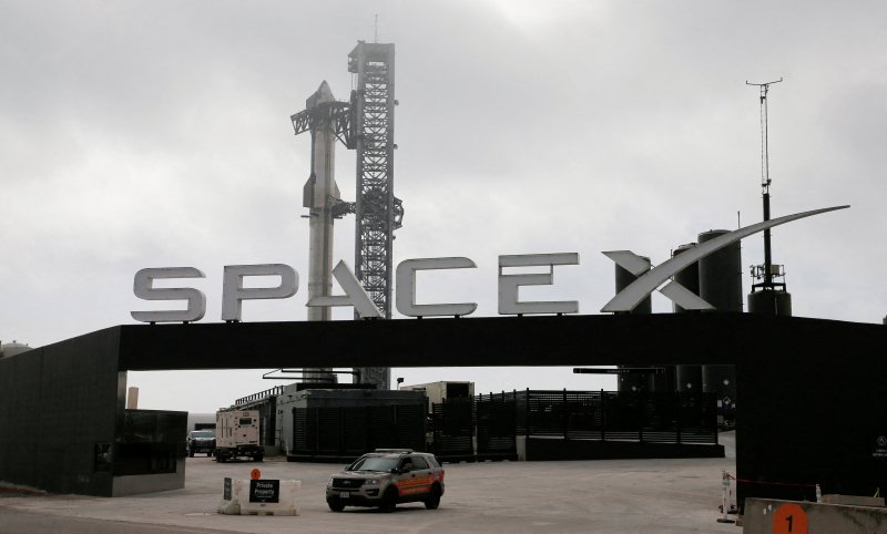 SpaceX spends big on Starship to lead space race