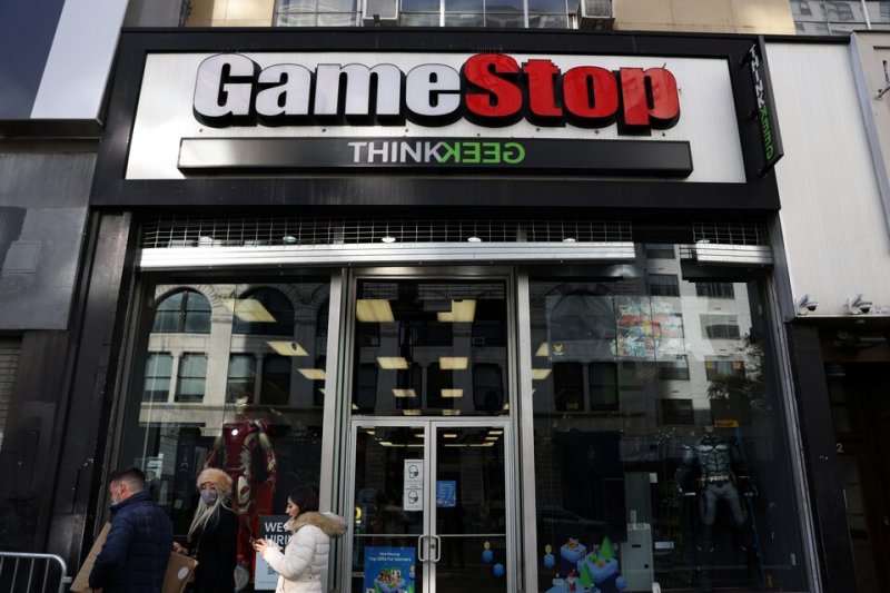 GameStop plans bold move to buy eBay: report