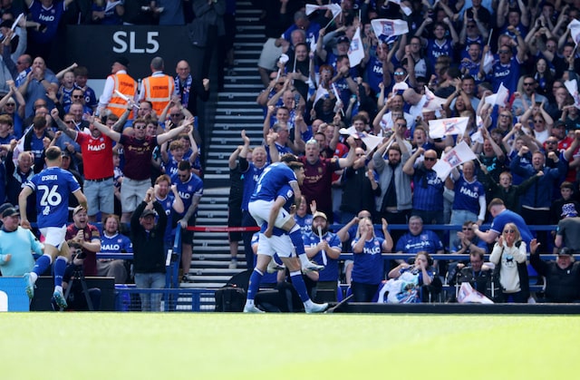 Ipswich promoted to the Premier League, Wrexham miss playoffs