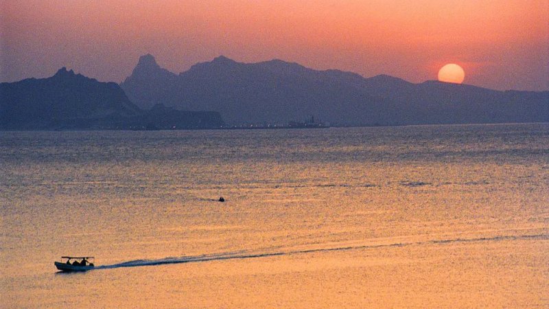Oil tanker hijacked off coast of Yemen and taken towards Somalia -  VIDEO  
