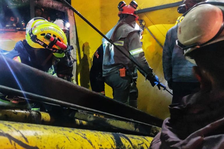 Gas explosion traps 14 miners in central Colombia