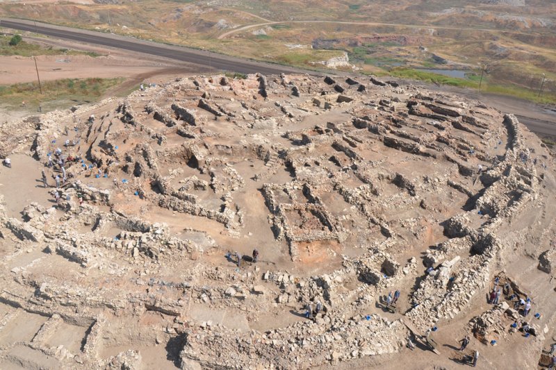 4,000-year-old wooden doors found in Türkiye