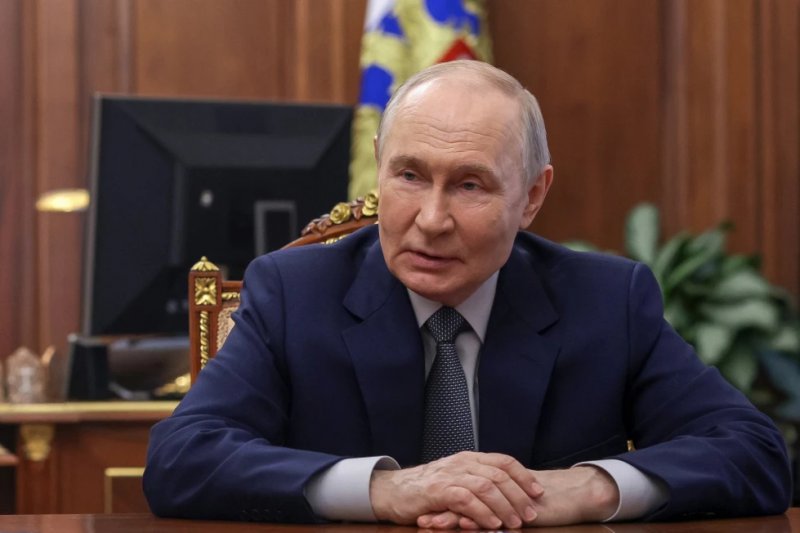 Zelensky vs. Putin: Rival ceasefires declared ahead of May 9