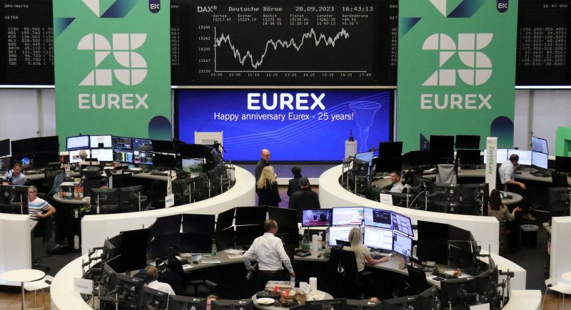 European shares slip as US-Iran tensions escalate