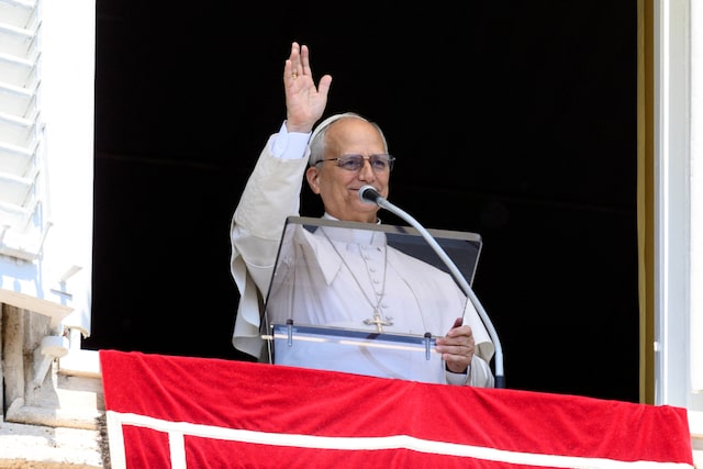 Pope Leo, after Trump's newest attack, says only spreading message of peace 