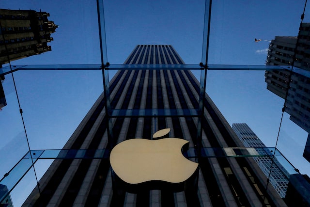 Apple to let users choose rival AI models across iOS 27 features