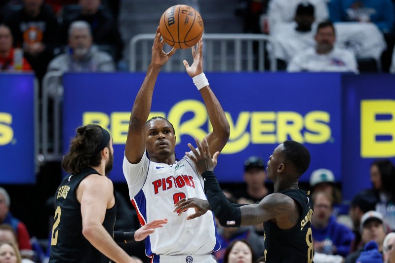 Pistons beat Cavs 111-101, take Game 1 of series