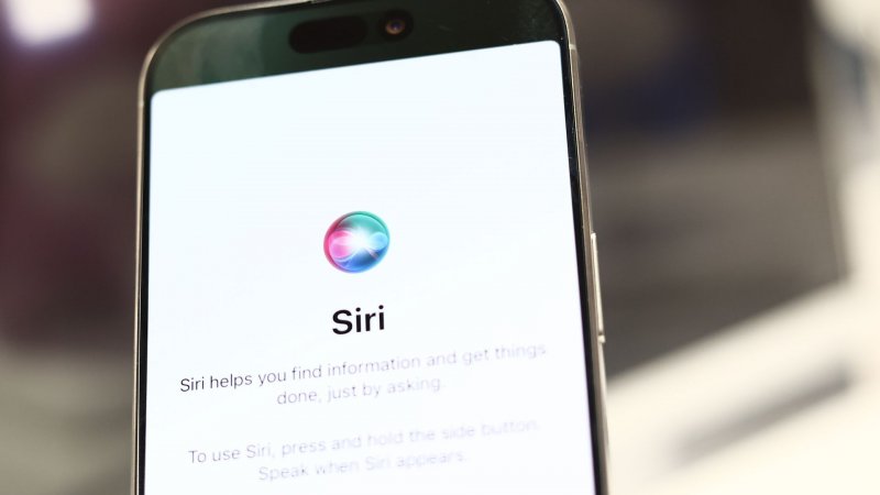 Apple settles $250M lawsuit over Siri AI features