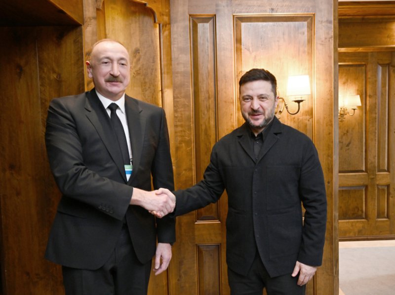 Presidents Aliyev and Zelenskyy hold phone call