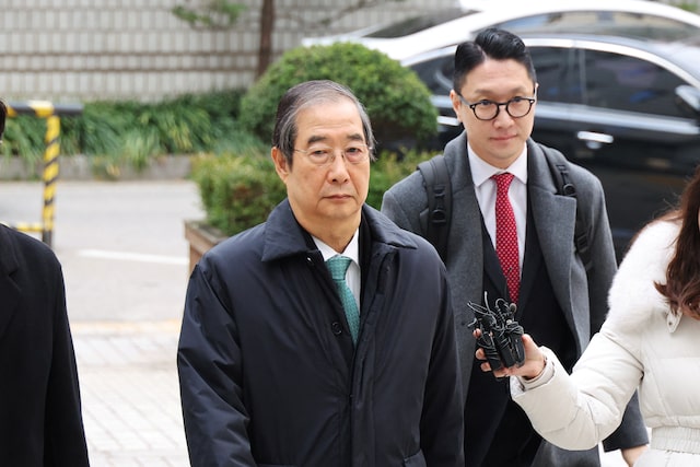 South Korea appeals court cuts jail sentence for ex-PM Han Duck-soo to 15 years 