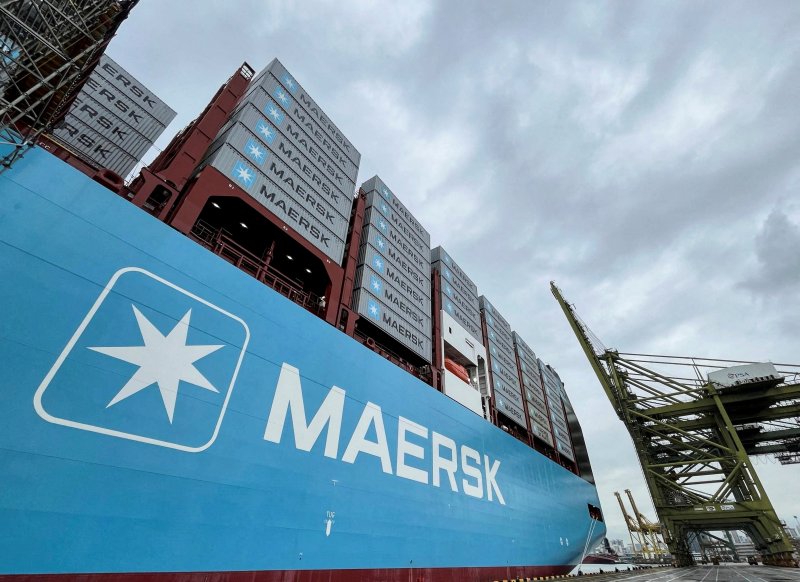 Maersk beats profit forecasts amid Iran war risks