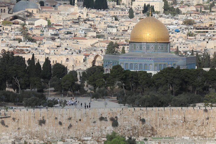 Tensions rise as Al-Aqsa Mosque compound stormed in Jerusalem