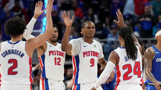 Thunder rally past Lakers after Gilgeous-Alexander foul trouble