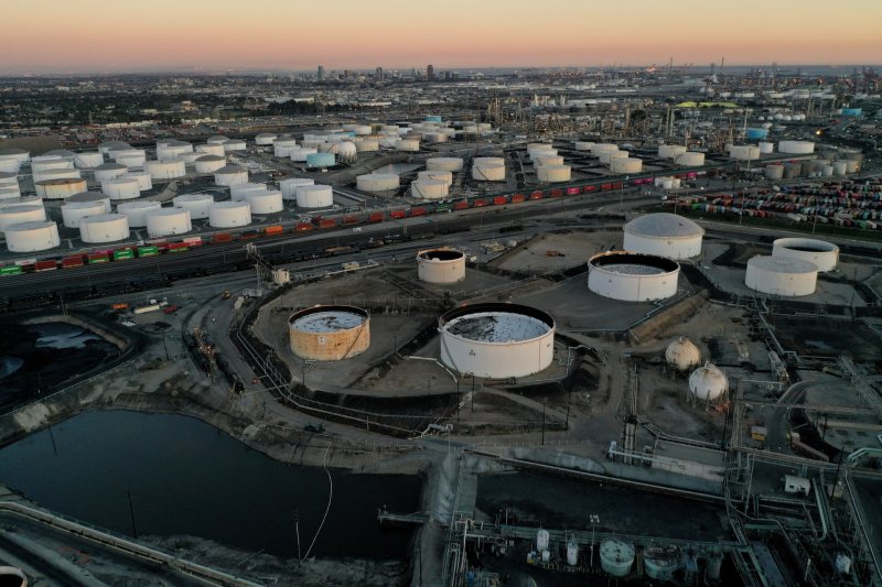 US-Iran clashes push oil prices sharply higher