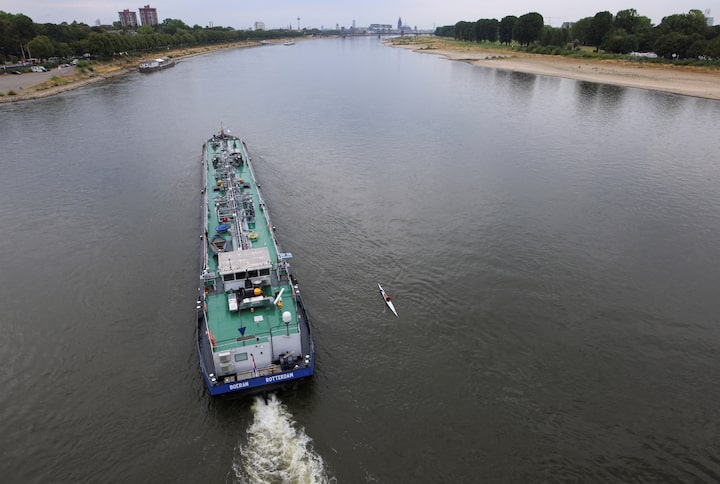 Rhine water levels rise after rain, but shipping still restricted 