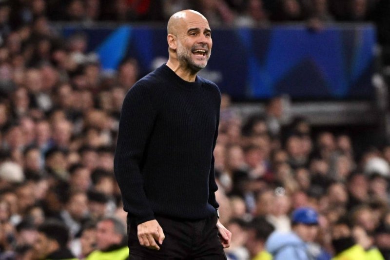 Premier League: Guardiola demands Man City keep Arsenal pressure