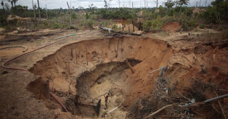 Kenya investigates gold mine collapse killing 15