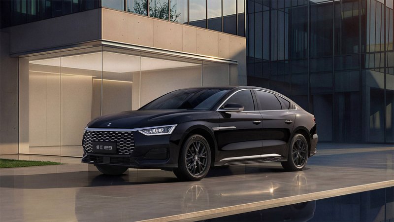 The 5-minute charge: BYD launches Linghui e9 flagship sedan