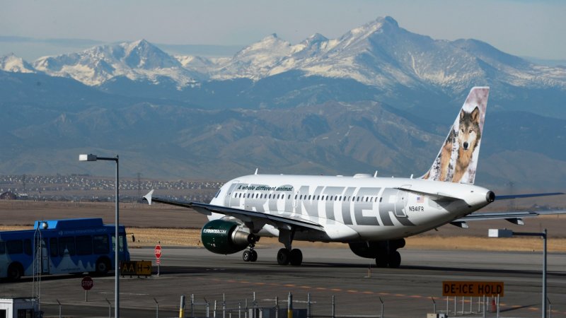 Frontier Airlines hits person on runway at Denver airport -  VIDEO 