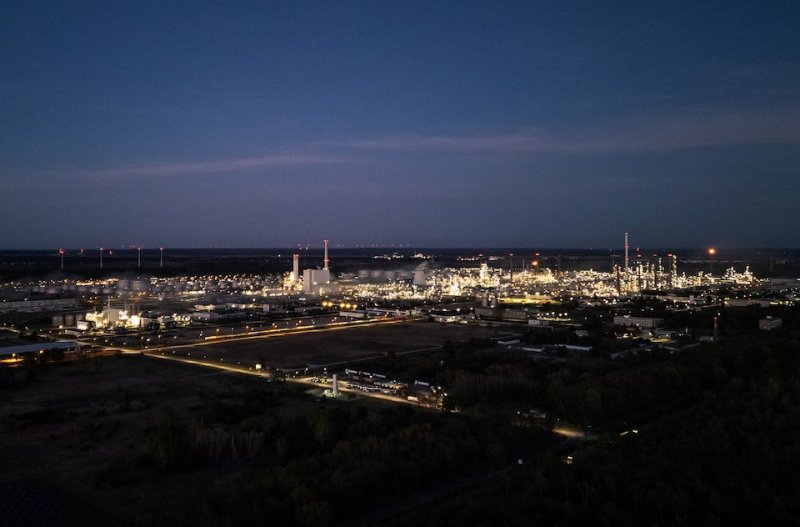 Germany extends job guarantee at Schwedt refinery