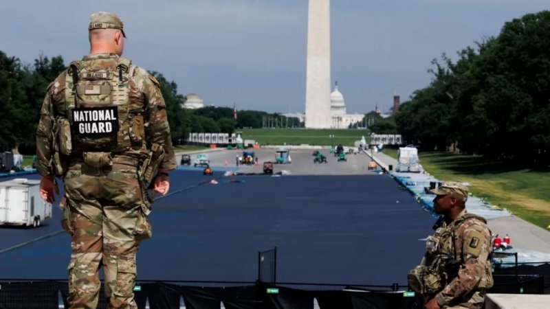 Trump's Lincoln Memorial Reflecting Pool makeover faces a lawsuit and a $13m price tag 