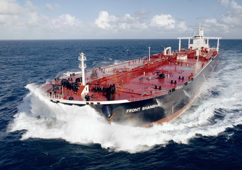 Chinese supertanker reported crossing Strait of Hormuz