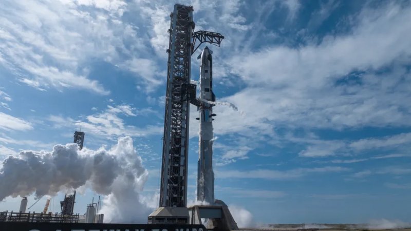 SpaceX sets debut launch date for Starship V3