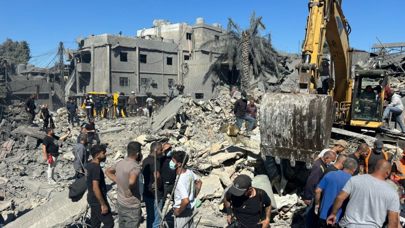 8 killed in Israeli airstrikes south of Beirut