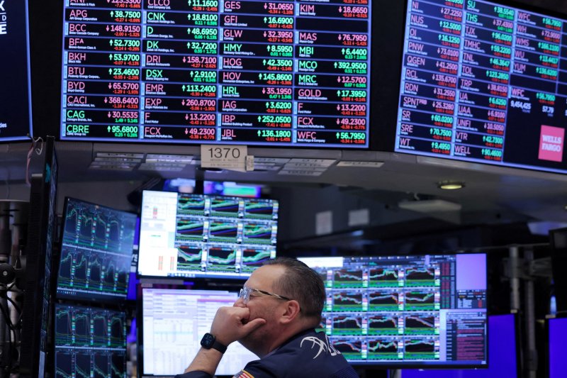Dow, S&P 500, Nasdaq futures drop as investors weigh Trump-Xi summit outcomes