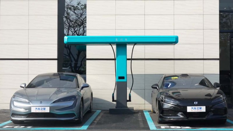 Can BYD’s flash charging technology make gas cars oibsolete?