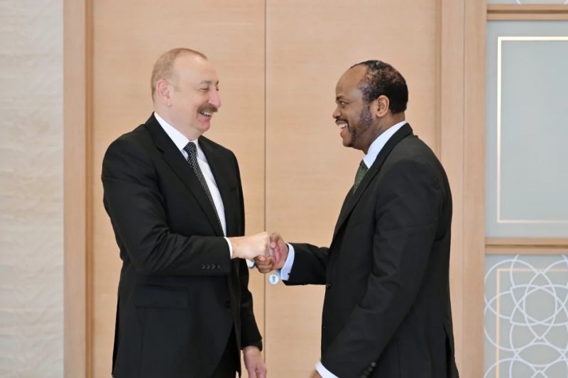 President Ilham Aliyev met with delegation led by King of Eswatini
