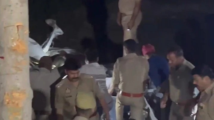 At least 10 dead in truck-passenger van collision in northern India