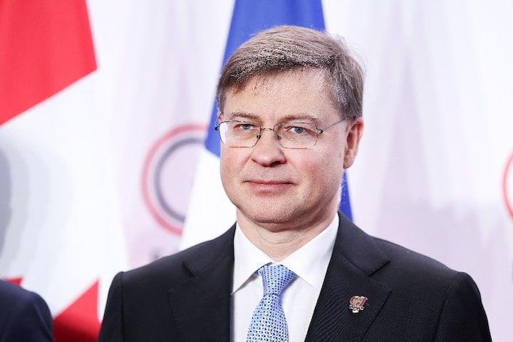 G7 divided over Russian sanctions waiver extension