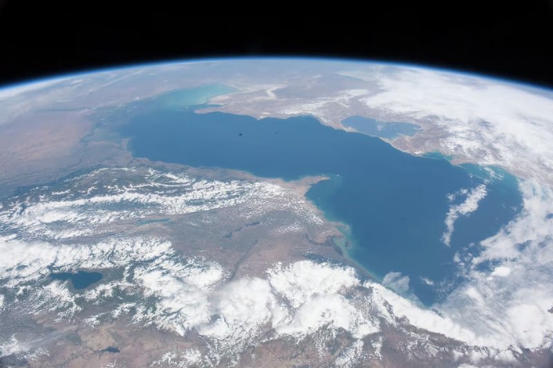 The Caspian’s silent crisis: A sea retreating before our eyes –  PHOTOS  