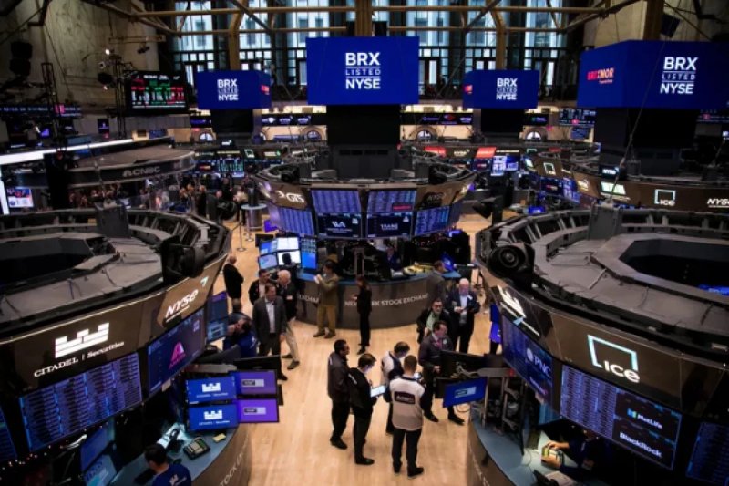 Dow, S&P 500, Nasdaq futures edge lower after Nvidia earnings