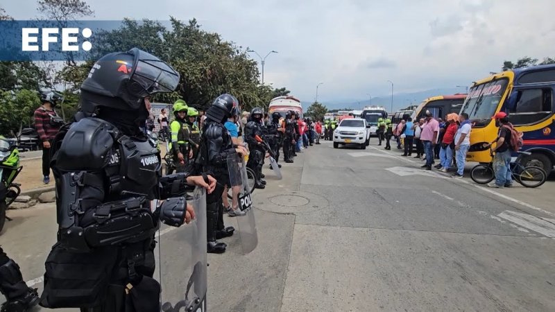 3 killed, 44 injured in clashes between indigenous communities in Colombia 