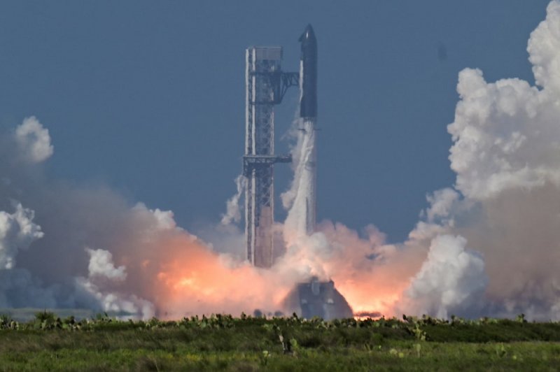 SpaceX Starship hits key goals in critical pre-IPO test