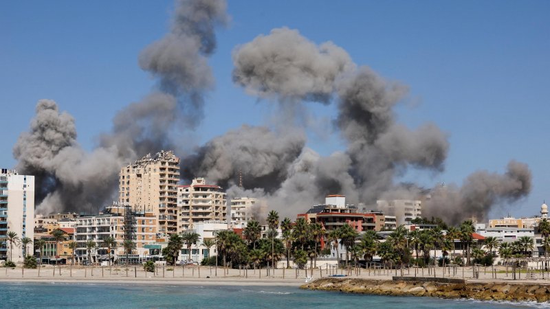 Israel warns Tyre residents to flee ahead of imminent strikes